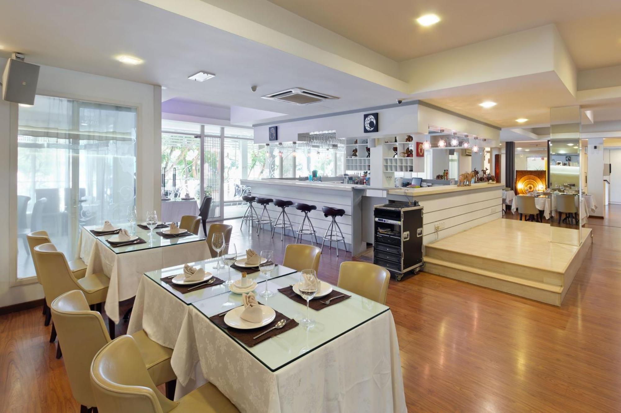 Kings Hotel Melaka Buitenkant foto