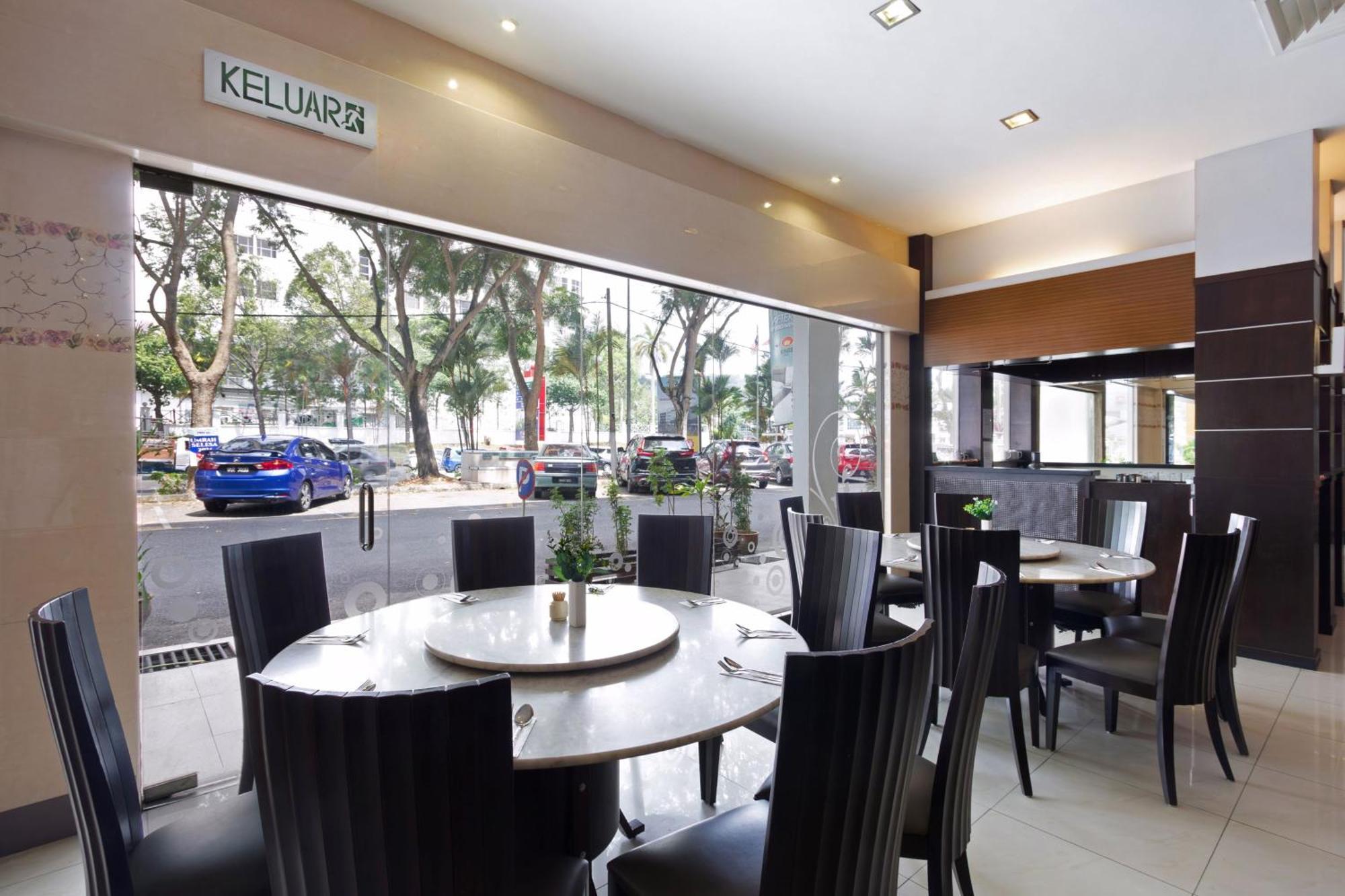 Kings Hotel Melaka Buitenkant foto
